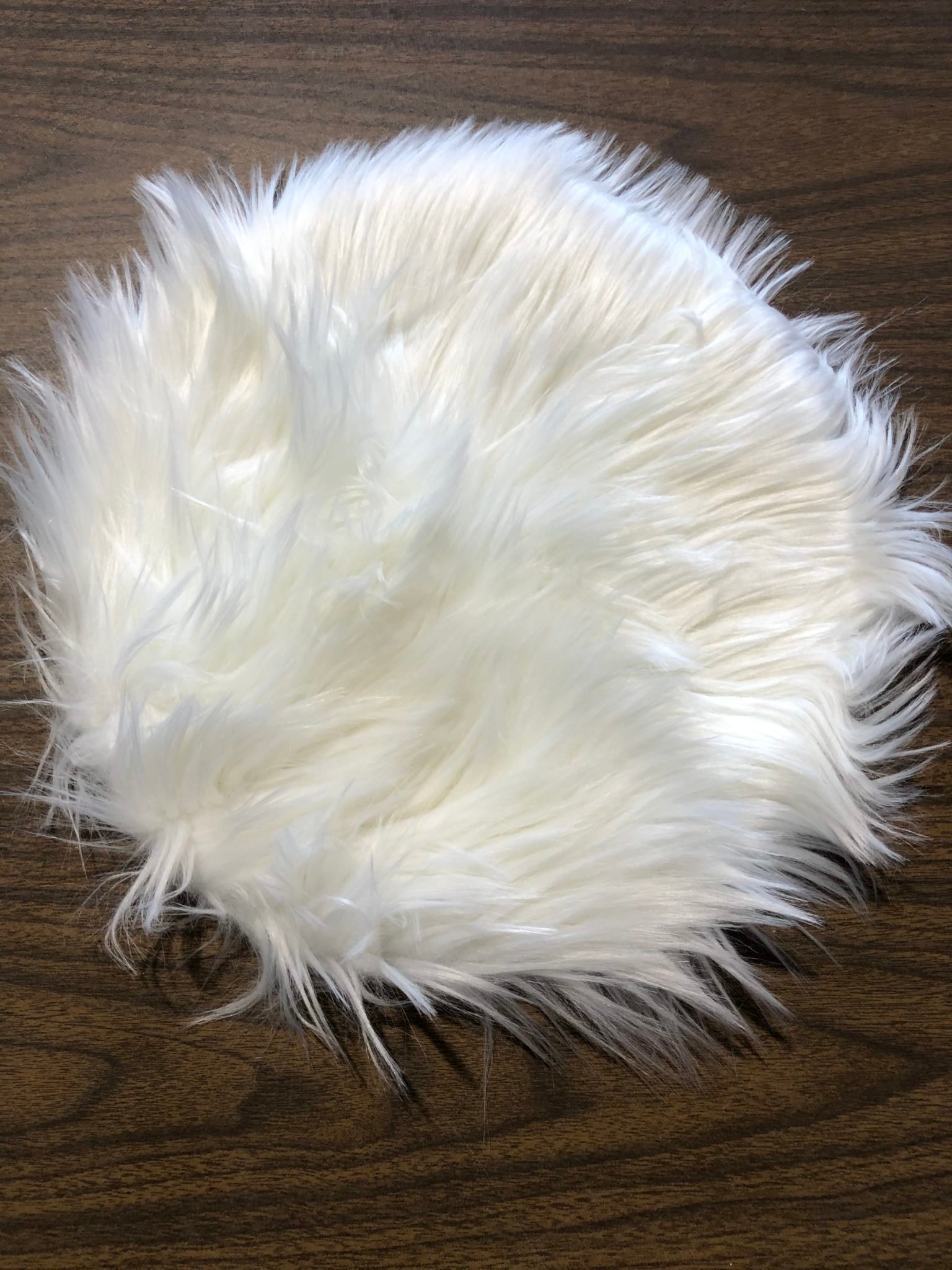 209 11.8'' Diameter Round Faux Fur Ultra Soft Thick Fluffy Round Pad Sheepskin Rug, White The